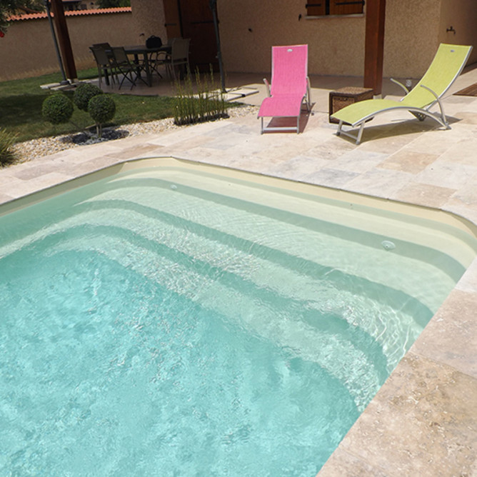 Piscine coque 8 x 3.70