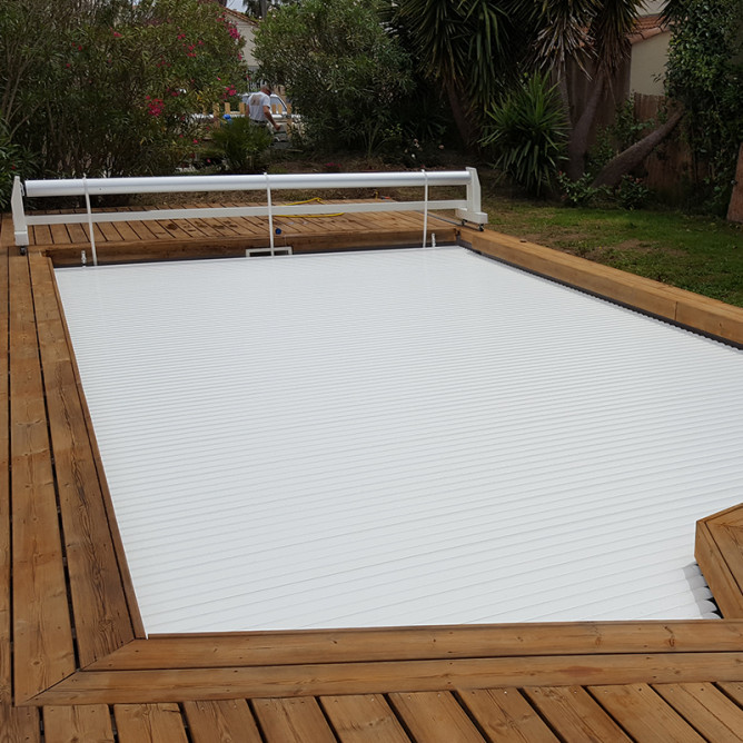 Volet piscine slide mobile