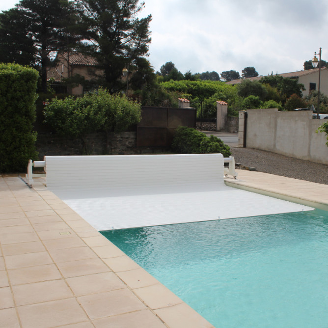 Volet piscine slide mobile