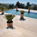 Margelle de piscine Saqqarah beige - Margelle chic pour votre piscine