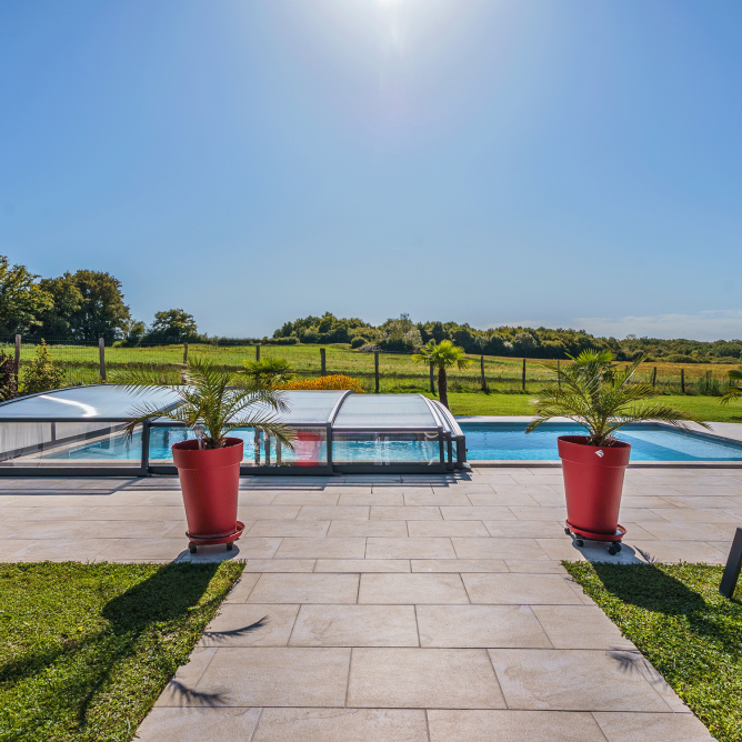 Abri piscine télescopique Bas - Fabriqué en France | Sheltom
